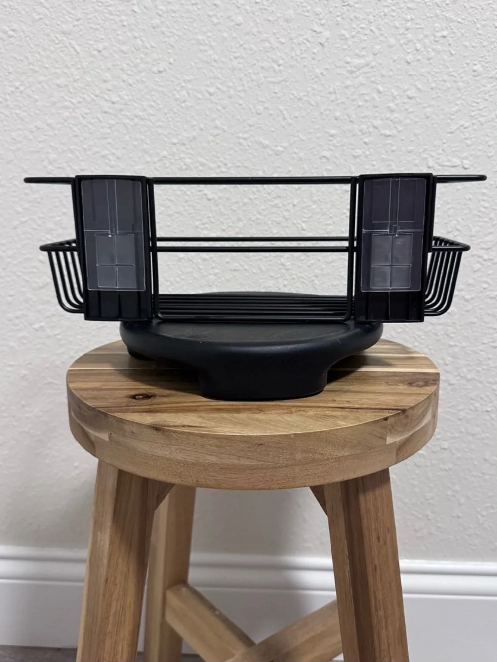 Like New Command Matte Black Bath Caddy Shower Shelf Rust Resistant Organization